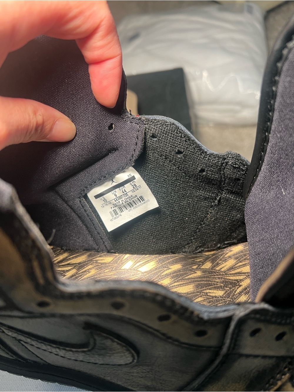 Air Jordan 1 Retro High OG 'Wings' limited-edition - Picture 11 of 13
